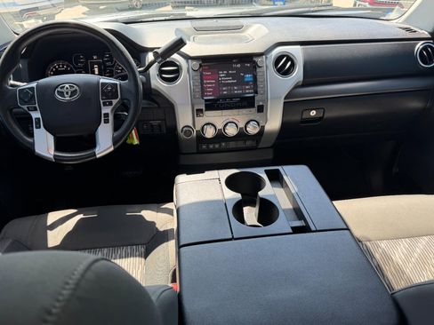 Used 2021 Toyota Tundra SR5 AWD/4WD image 11