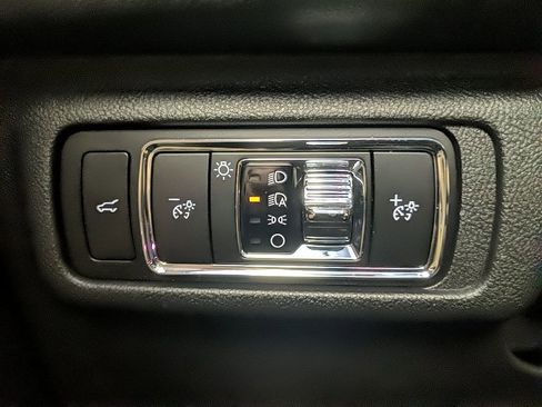 Certified 2023 Lincoln Corsair Reserve w/ Equipment Group 201A image 22