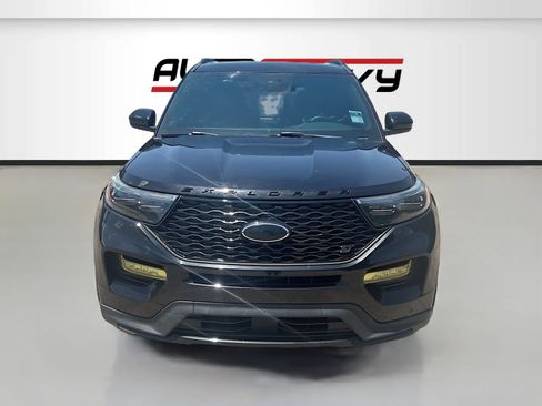 Used 2022 Ford Explorer ST w/ Equipment Group 401A AWD/4WD image 2