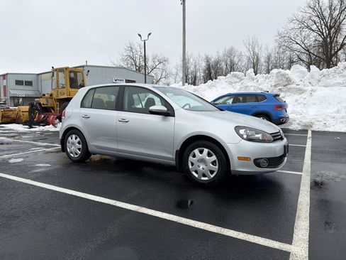 Used 2011 Volkswagen Golf TDI image 3