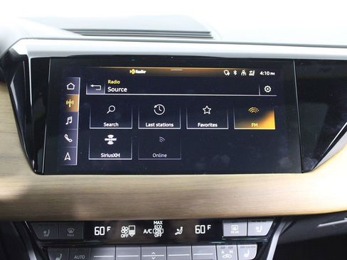 Used 2023 Audi e-tron GT Premium Plus image 24