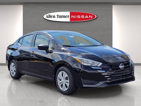New 2025 Nissan Versa S w/ Trunk Package image 1