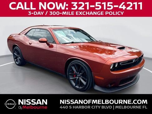 Used 2022 Dodge Challenger GT w/ Performance Handling Group RWD image 1