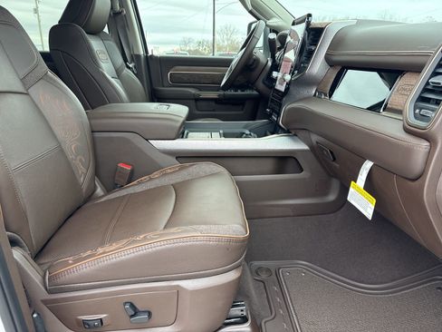 New 2026 RAM 2500 Limited image 24