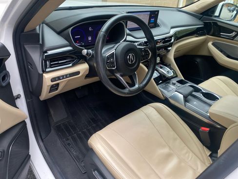 Used 2024 Acura MDX SH-AWD w/ Technology Package image 27