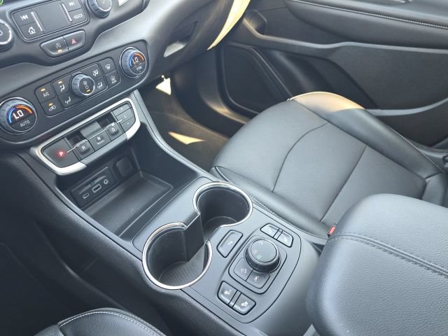 Used 2023 GMC Terrain SLT w/ Tech Package AWD/4WD image 36