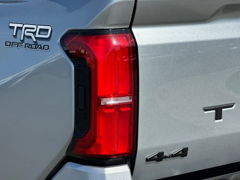 Used 2024 Toyota Tacoma TRD Off-Road w/ TRD Off Road Premium Package AWD/4WD image 25