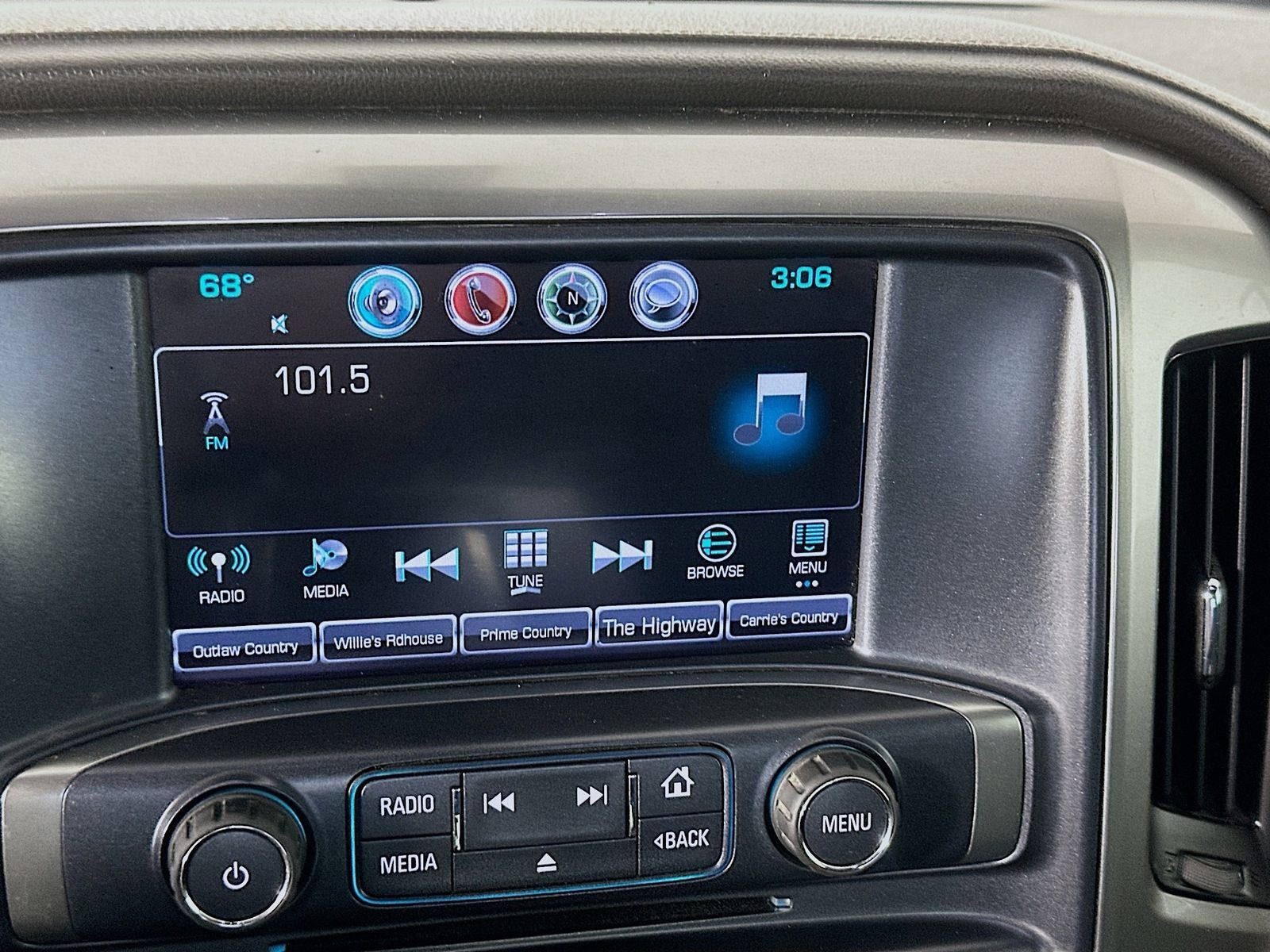 Used 2018 Chevrolet Silverado 2500 LTZ w/ Duramax Plus Package AWD/4WD image 14