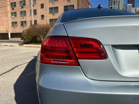 Used 2011 BMW M3 Competition Package image 17