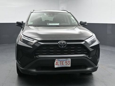 Used 2024 Toyota RAV4 XLE AWD/4WD image 3