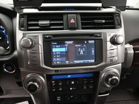 Used 2018 Toyota 4Runner Limited AWD/4WD image 28