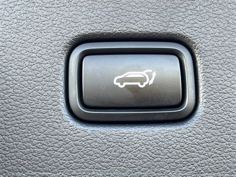 Used 2024 Hyundai Palisade Calligraphy image 12