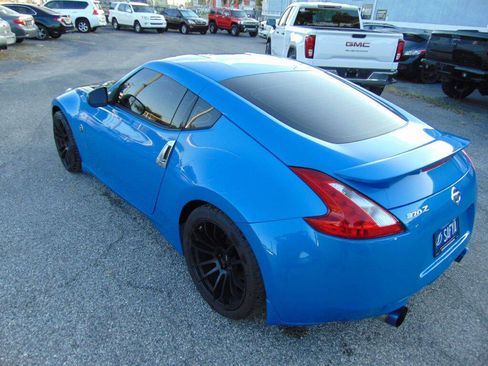 Used 2010 Nissan 370Z Touring w/ Aerodynamics Pkg image 14