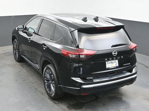 Certified 2025 Nissan Rogue Platinum w/ Tech Package image 35