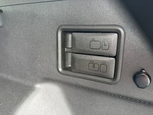 Used 2024 Chevrolet Equinox LT w/ LPO, Floor Liner Package image 42