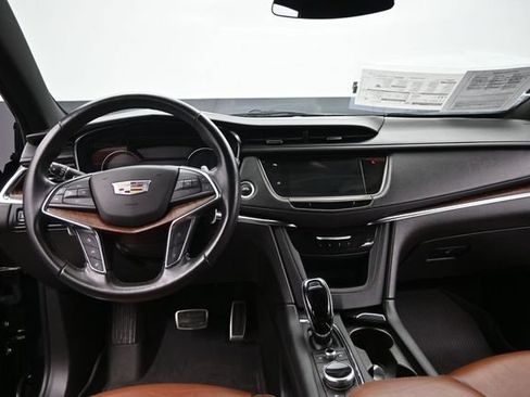 Used 2022 Cadillac XT5 Sportv w/ LPO, ONYX Package AWD/4WD image 25