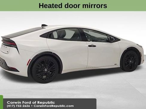 Used 2025 Toyota Prius AWD image 9