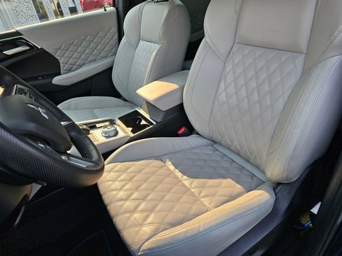 Used 2023 Mitsubishi Outlander SEL 40th Anniversary AWD/4WD image 25