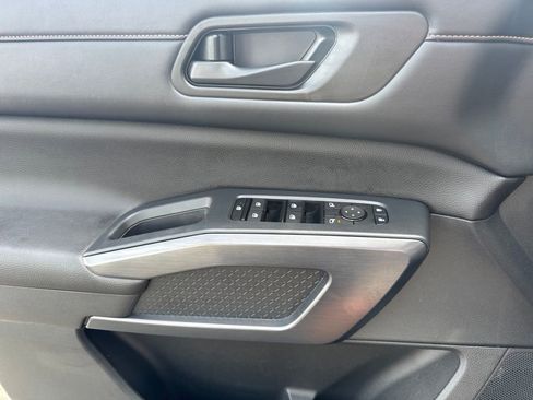 Used 2024 Nissan Pathfinder Rock Creek image 17