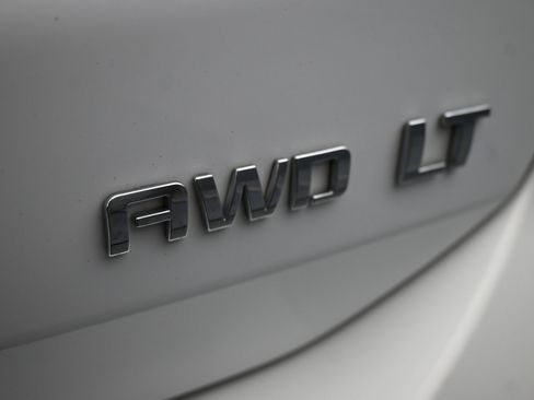 Used 2024 Chevrolet Equinox LT AWD/4WD image 28