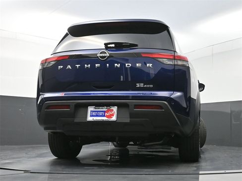 Used 2022 Nissan Pathfinder S image 28