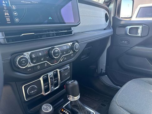 Used 2024 Jeep Wrangler Sahara w/ Technology Group image 18