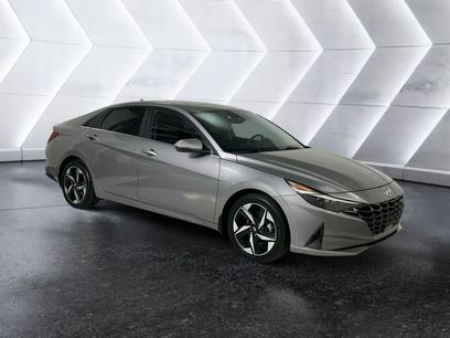 Used 2023 Hyundai Elantra Limited