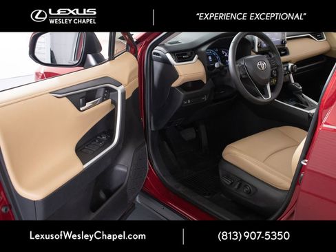 Used 2022 Toyota RAV4 Limited FWD image 18