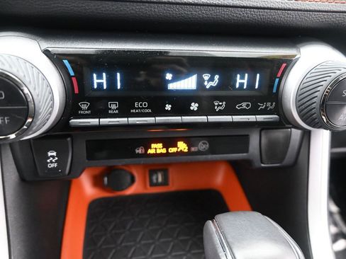 Used 2024 Toyota RAV4 Adventure image 31