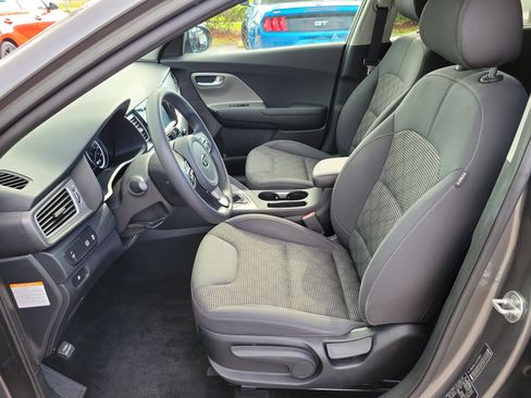 Used 2018 Kia Niro LX FWD image 21