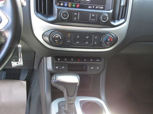 Used 2021 Chevrolet Colorado ZR2 image 16