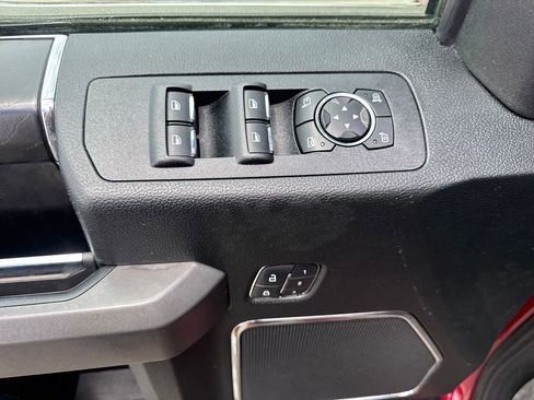 Used 2019 Ford F150 Platinum w/ Trailer Tow Package RWD image 22