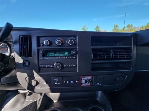 New 2025 Chevrolet Express 2500 w/ Enhanced Convenience Package image 11