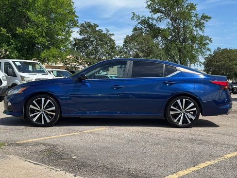 Used 2020 Nissan Altima 2.5 SR FWD image 3