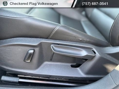 Used 2017 Volkswagen Golf Wolfsburg Edition FWD image 23