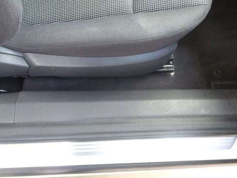 Used 2008 Saturn Astra XR image 12