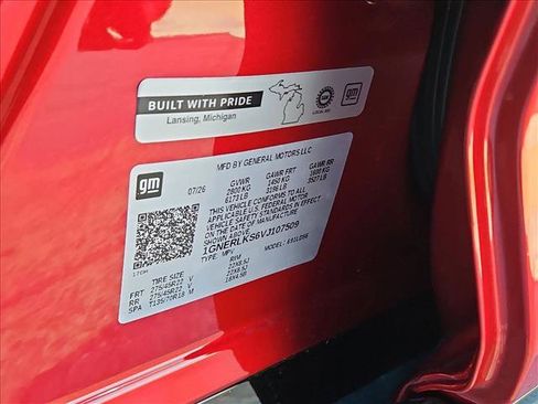 New 2027 Chevrolet Traverse RS w/ LPO, Floor Liner Package FWD image 18
