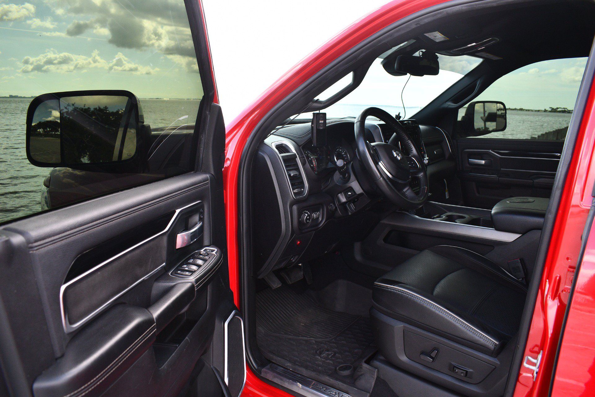 Used 2020 RAM 2500 Laramie w/ Night Edition AWD/4WD image 50