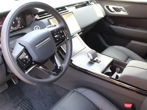 New 2026 Land Rover Range Rover Velar Dynamic SE AWD/4WD image 11