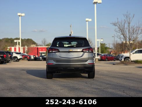 Used 2024 Chevrolet Equinox LS image 5