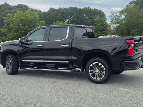Certified 2024 Chevrolet Silverado 1500 High Country w/ Technology Package AWD/4WD image 6