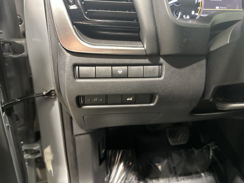Used 2021 Nissan Rogue SL AWD/4WD image 37