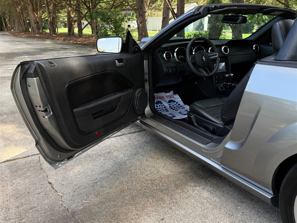 Used 2008 Ford Mustang GT RWD image 48