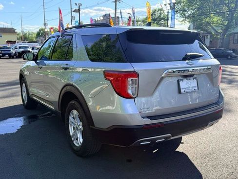 Used 2022 Ford Explorer XLT w/ Equipment Group 202A AWD/4WD image 10