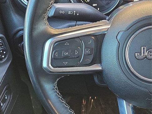 Used 2021 Jeep Wrangler Unlimited Sahara image 18