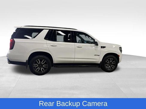 Used 2023 GMC Yukon AT4 w/ Technology Package AWD/4WD image 7