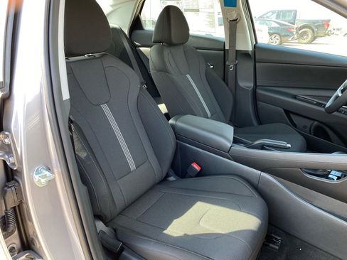 New 2026 Hyundai Elantra SE image 29