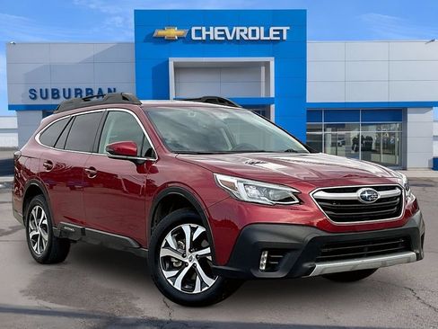 Used 2022 Subaru Outback Limited AWD/4WD image 2