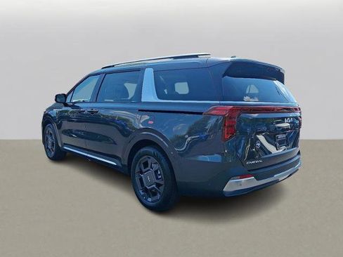 New 2026 Kia Carnival SX image 3