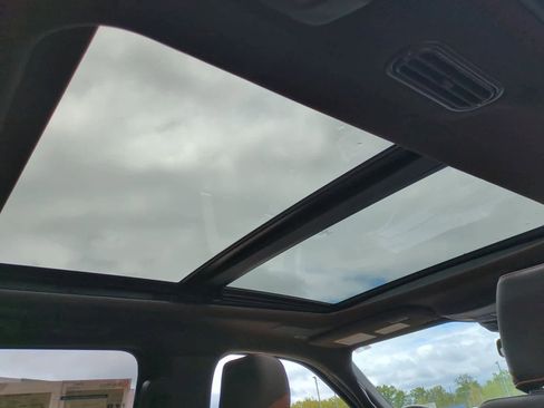 Used 2022 Ford Expedition King Ranch image 22